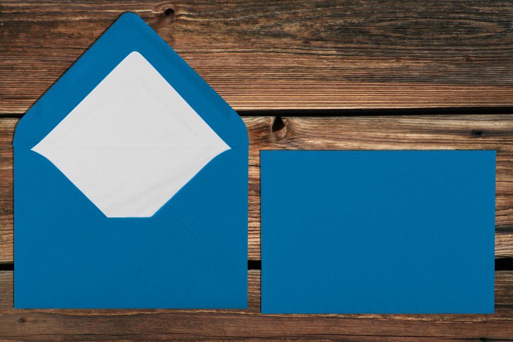 Briefhüllen mit Seidenfutter B6 125x176 mm Nassklebend Stahlblau gerippt 100 g/qm